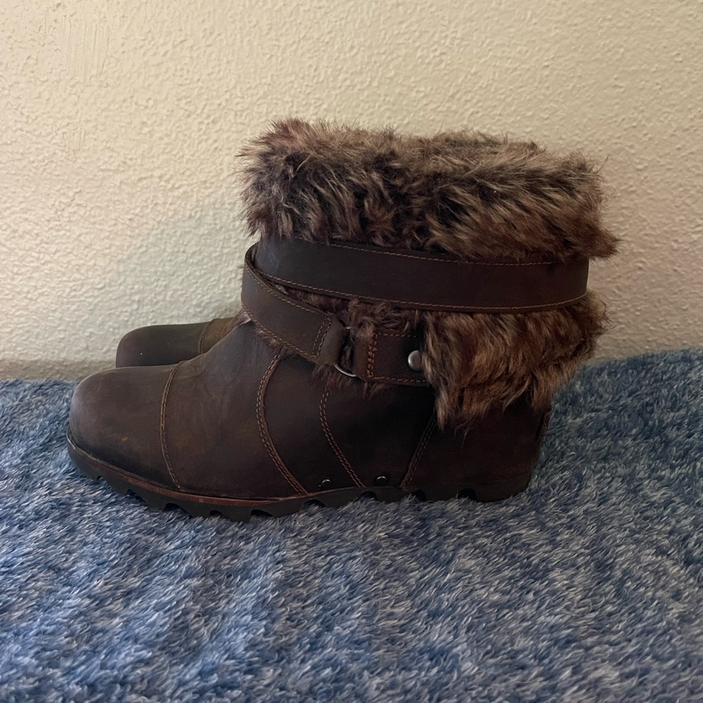 Sorel Joan of Arctic Bootie Wedge 9